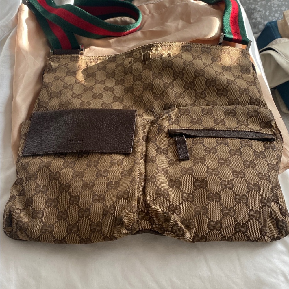Gucci double pocket Messenger Bag - Picture 9 of 16